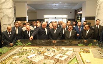 "فنجري" و"الزملوط" يتفقدان مجمع المصالح الحكومية للخدمات الذكية 