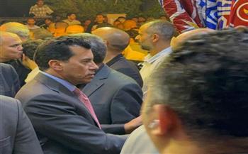 وزير الرياضة يقدم واجب العزاء في محمد صبري