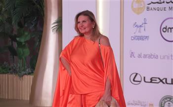 توافد النجوم على السجادة الحمراء لحضور العرض الخاص لفيلم "المهاجر"