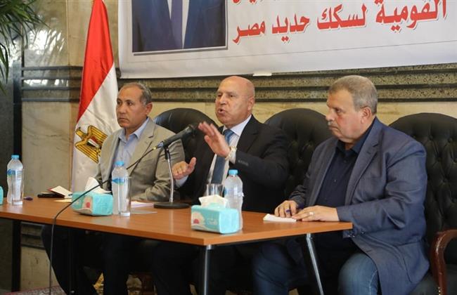 كامل الوزير يكرم 16 من أبطال السكك الحديدية لإنقاذهم أرواح ركاب ومنع حوادث محققة