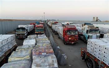 قافلة "زاد العزة" الـ74 تدخل إلى الفلسطينيين بقطاع غزة