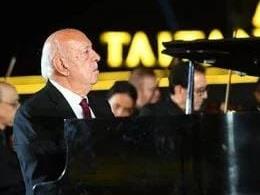 عمر خيرت يؤجّل حفلاته بعد أزمة صحية مفاجئة.. ويؤكد: سأعود أقوى