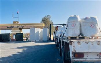 الهلال الأحمر: قافلة "زاد العزة" الـ74 تحمل نحو 9200 طن مساعدات للفلسطينيين