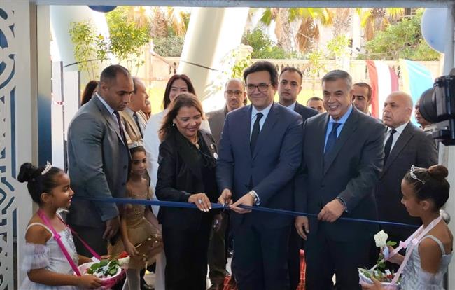 وزير الثقافة ورئيس أكاديمية الفنون يفتتحا  أكاديمية الفنون بالإسكندرية 