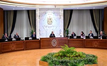 رئيس الوزراء يتابع خطوات تيسير إجراءات دخول السائحين عبر تطبيق منظومة التأشيرة الإلكترونية