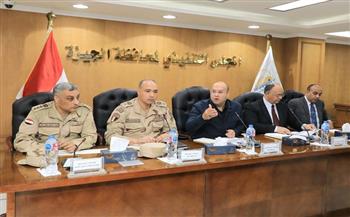 نائب محافظ الجيزة ومسئولي الهيئة الهندسية يبحثون معوقات قانون التصالح خلال اجتماع موسّع