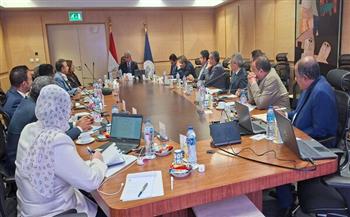 وزير السياحة والآثار يترأس الاجتماع الأول للجنة المختصة بوضع خطة تحديث المخازن الأثرية ومتطلباتها 