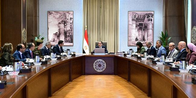 رئيس الوزراء يستعرض الموقف التنفيذي والمالي للمبادرة الرئاسية "حياة كريمة"