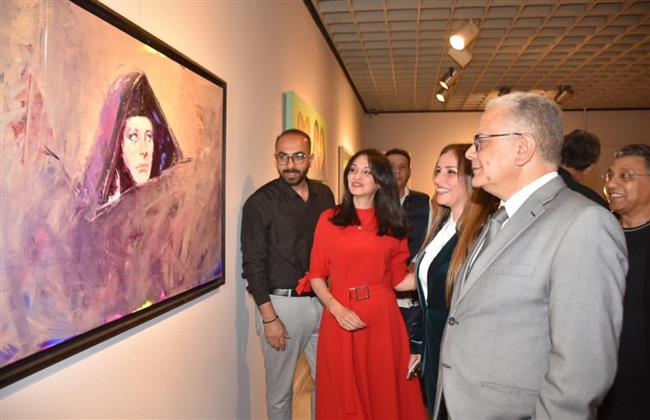 في  القاهرة السينمائي… معرض “كادرات موازية” يجمع بين السينما والفنون التشكيلية