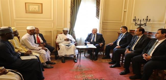 وزير التعليم العالي يبحث مع نظيره التشادي سبل تعزيز التعاون بين البلدين