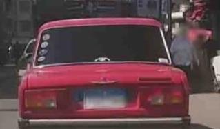 "الداخلية" توضح حقيقة فيديو طمس لوحات سيارة في البحيرة