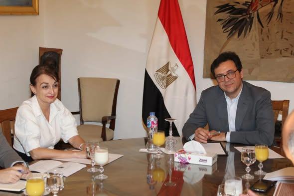 وزير الثقافة يبحث مع سفيرة رومانيا استعدادات مشاركة بلادها كضيف شرف معرض القاهرة الدولي للكتاب 2026