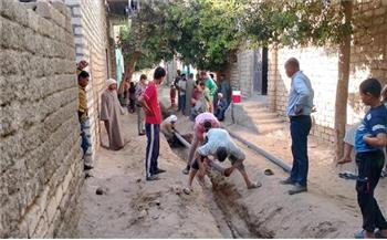 محافظ المنيا يستجيب لشكاوى أهالي مدينة سمالوط بمد وتدعيم شبكات مياه الشرب