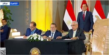 مدبولي: تسليم 265 كيلو من السبائك الذهبية للبنك المركزي يجسد كفاءة إدارة موارد الدولة