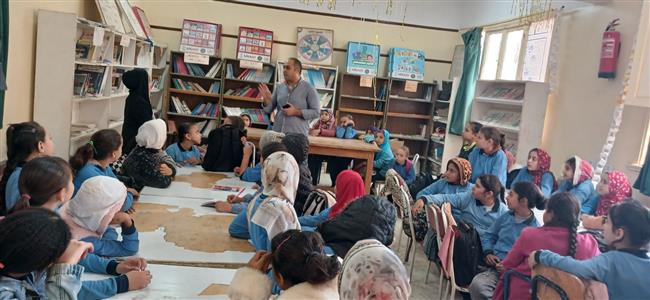 "العوامل المؤثرة في تشكيل الهوية" في نقاشات برنامج المواطنة بمحافظة المنيا 