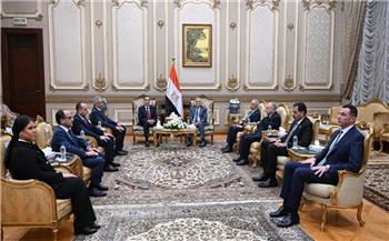 رئيس الوزراء يهنئ رئيس الشيوخ الجديد ويبحثان تعزيز التعاون بين الحكومة والبرلمان