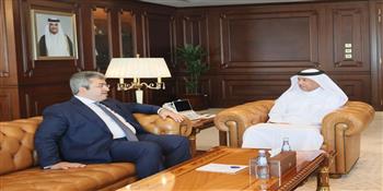 سفير مصر بالدوحة يعقد لقاءات مع المسئولين القطريين لدعم العلاقات المصرية - القطرية