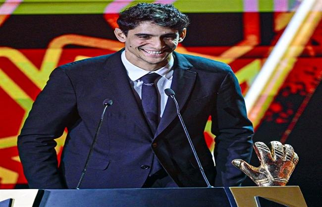 حفل جوائز الكاف.. ياسين بونو يحصد لقب أفضل حارس مرمى