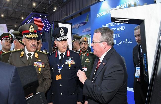 رئيس أركان القوات المسلحة يعود إلى أرض الوطن عقب مشاركته في معرض دبي الدولى للطيران 2025