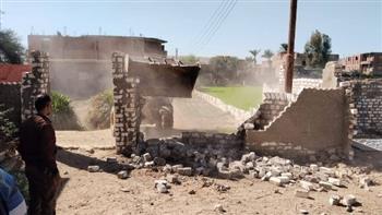 محافظ أسيوط: إزالة 12 حالة تعد على أراض زراعية وبناء مخالف ضمن المرحلة الثالثة من الموجة الـ27