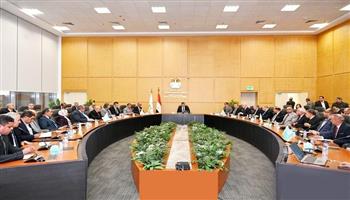 اجتماع موسع في الإسكان لمراجعة منظومة مياه الشرب والصرف الصحي قبل موسم الشتاء