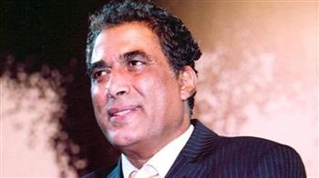 فى ذكرى ميلاده.. أحمد زكى بطل صنع أسطورته بملامح مصرية