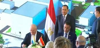 رئيس الوزراء يشهد توقيع أمر شراء الوقود النووي لمحطة الضبعة