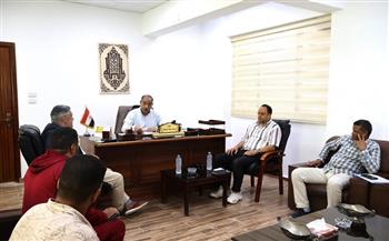 رئيس مدينة الغردقة يعقد لقائه الدوري مع المواطنين ويستعرض 11 طلبا