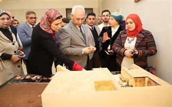 رئيس جامعة المنيا يفتتح الملتقى التوظيفي الخامس لكلية السياحة والفنادق 