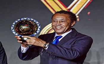 حفل جوائز الكاف.. بوبيستا يفوز بجائزة أفضل مدير فني