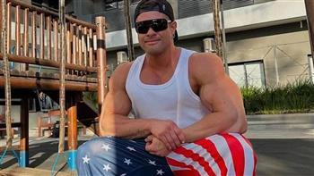 وفاة لاعب كمال أجسام بسبب حزنه على قطّته