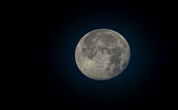 لغز كوني عمره 4.5 مليار سنة.. اصطدام عملاق وراء تشكيل القمر