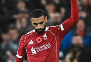 محمد صلاح يحتفل مع كيان بأرقامه القياسية الجديدة في ليفربول