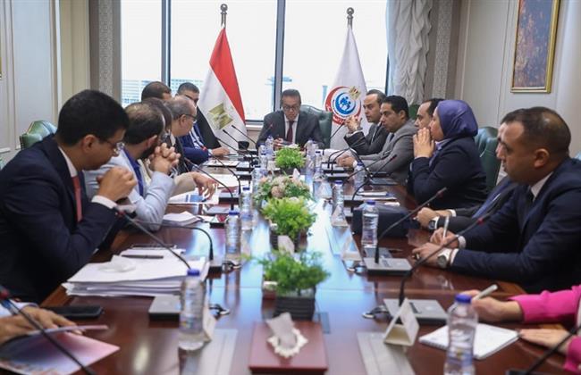 نائب رئيس الوزراء يتابع ضوابط صرف الأجهزة التعويضية ضمن منظومة التأمين الصحي الشامل