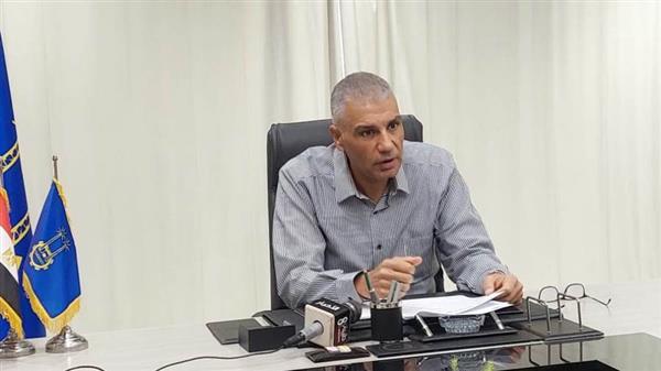 محافظ أسوان: نعمل فى الحفاظ على استقرار الأسواق ومنع استغلال المواطنين