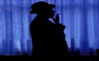 رينيه ماجريت.. الفنان البلجيكي الذي أعاد تشكيل الواقع عبر السريالية