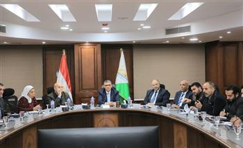 محافظ الجيزة يناقش المراحل النهائية للمخطط التفصيلي لمنطقة عزبة الصفيح بأبو رواش بمدينة كرداسة 