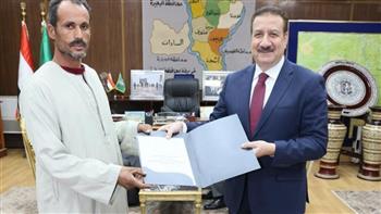 محافظ المنوفية: تسليم 33 عقدًا لتقنين أراضي أملاك الدولة خلال أسبوعين 