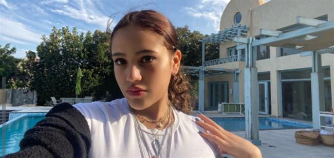 جنا دياب تروّج لأغنيتها الجديدة «اضطراب فرط الحركة»