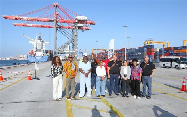 ميناء الإسكندرية يستقبل وفدًا برلمانيًا من جنوب إفريقيا لتعزيز التعاون البحري