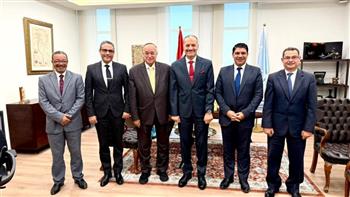 المجلس القومي لحقوق الإنسان يبحث مع وزارة التنمية المحلية التعاون في الشكاوى والتدريب