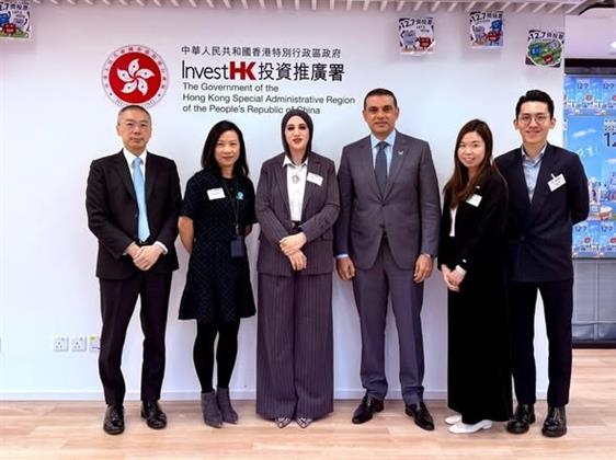 نائبة وزير السياحة تلتقي وزيرة سياحة هونج كونج ومسؤولي الاستثمار