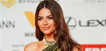 هنادي مهنا واطلالة أنيقة في القاهرة السينمائي