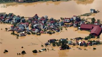 ارتفاع حصيلة قتلى الفيضانات والانهيارات الأرضية في فيتنام إلى 41 شخصا