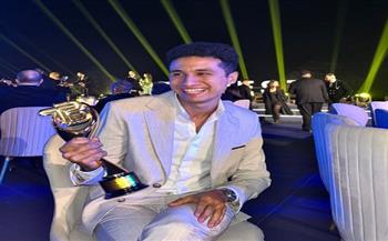 مصطفى عماد يشكر الجمهور بعد حصوله على جائزة "THE BEST 2025"