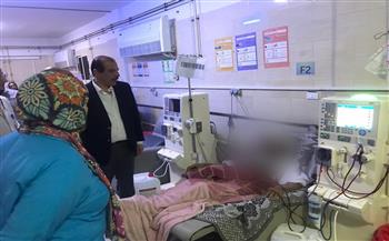 نائب وزير الصحة يحيل طبيبتين للتحقيق ويكافئ ممرضة على تميزها بمركز طب أسرة (63 متر)