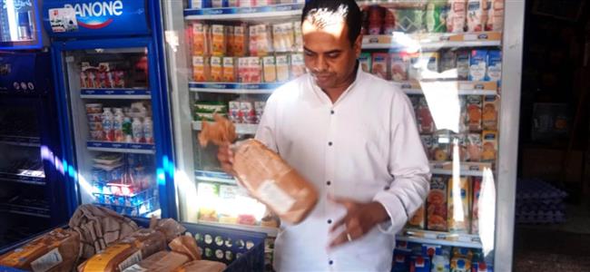 محافظ أسوان: تحرير 129 محضرا لمخالفات في مجال المخابز البلدية والأسواق