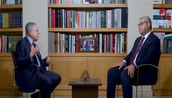 السنيورة: "بري" رجل سياسي من الطراز الأول.. و"جعجع" مناضل يدعم المواقف الوطنية