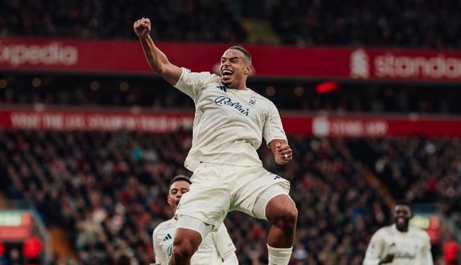 الدوري الإنجليزي.. ليفربول يتأخر أمام نوتينجهام بهدف في الشوط الأول