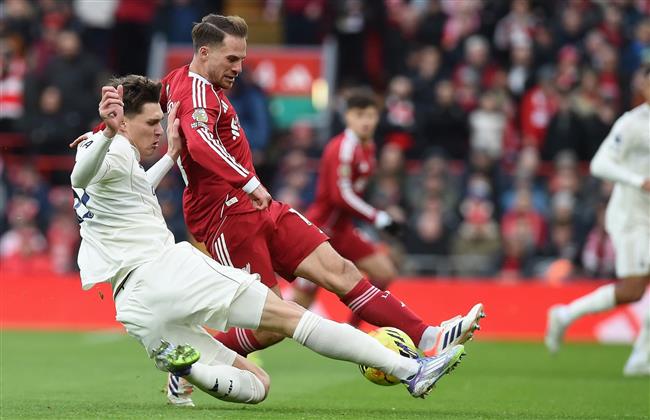 الدوري الإنجليزي.. توتينجهام فورست يتقدم على ليفربول بهدف نظيف